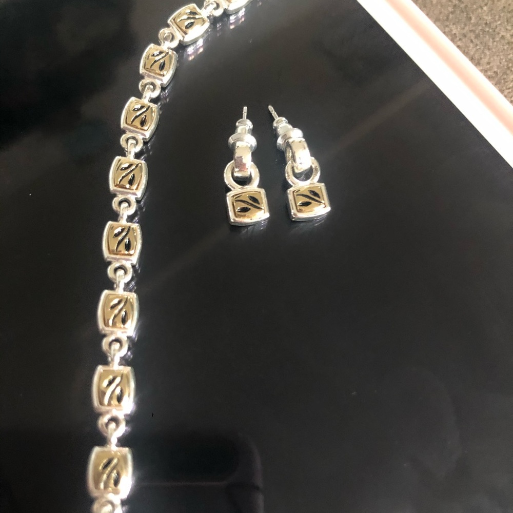 Bracelet and earring set